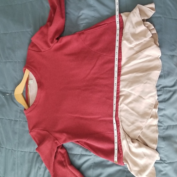 LOGO Lounge sweater size medium in burnt red - Picture 8 of 8